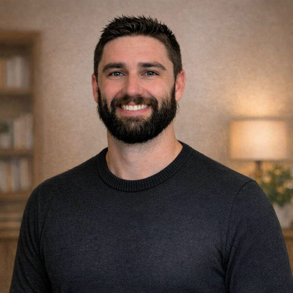 Jacob Nathan, LSW, male therapist in Chicago – experience with high-intensity college athletics, chronic medical conditions, identity work, and burnout.