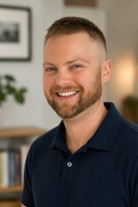Chris Sampsell, LPC, Chicago therapist at Modern Therapy Alliance