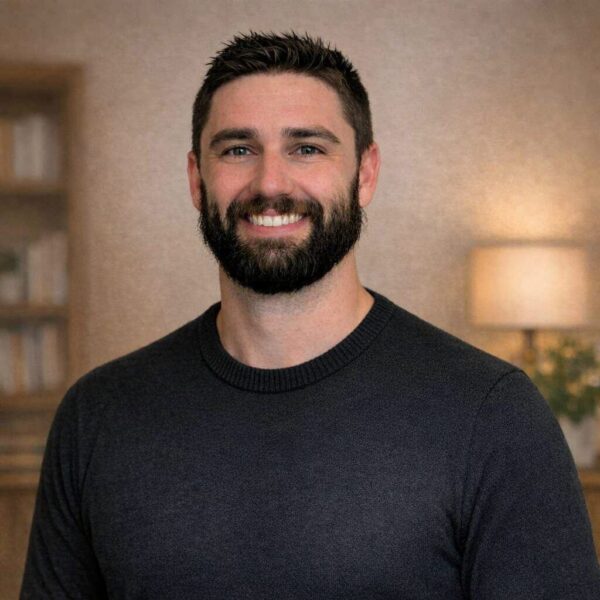 Jacob Nathan, LSW, male therapist in Chicago – experience with high-intensity college athletics, chronic medical conditions, identity work, and burnout.